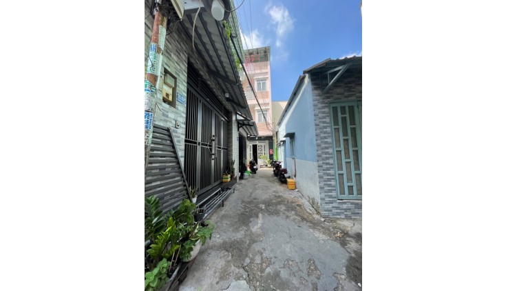 CHỦ NHÀ CẦN RA GẤP -CHỢ RẠCH ÔNG -NGUYỄN THỊ TẦN P2 Q8 - 84M2 NGANG 4.2M CHỈ 6.8TỶ, ĐI ĐÂU CŨNG THUẬN TIỆN.NHÀ 2 MẶT HẺM  THOÁNG